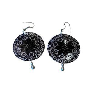 Capace Capiz Shell Vintage Earrings Pierce Drop Dangle Mandala White Black